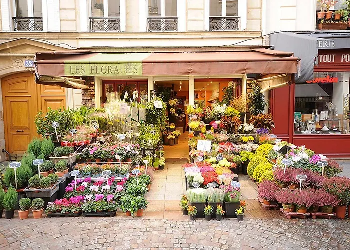 Eiffel Tower-alma アパート *