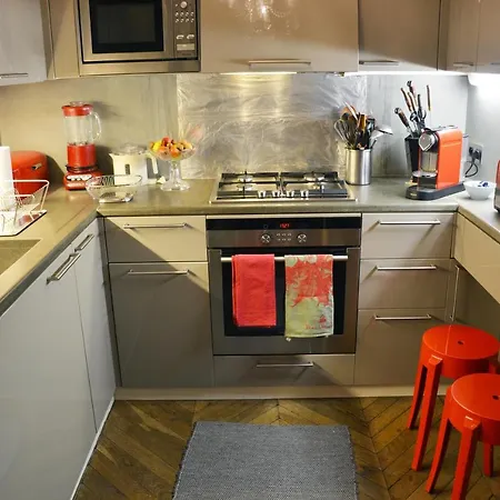 Eiffel Tower-alma דירה *