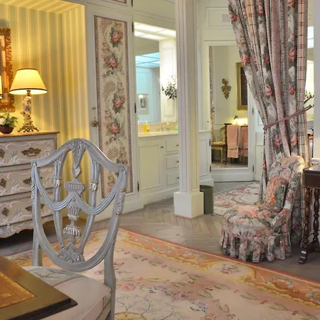 Eiffel Tower-alma * פריז